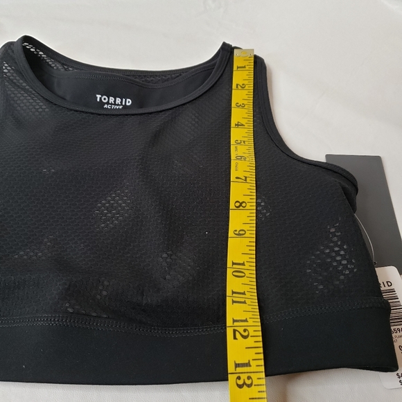 Torrid Sports Bra Black Mesh Front Skulls Flames Size 0 Large 12 Activewear NWT - Picture 10 of 13